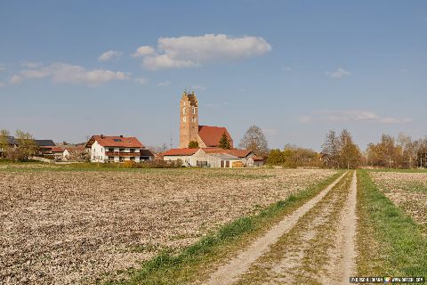 Gemeinde Massing Landkreis Rottal-Inn Oberdietfurt Kirche Landschaft (Dirschl Johann) Deutschland PAN